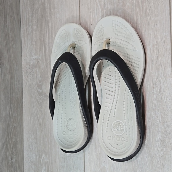 Crocs Women Swiftwater Thong Rubber Sandals shoes sz 6 - Picture 2 of 9